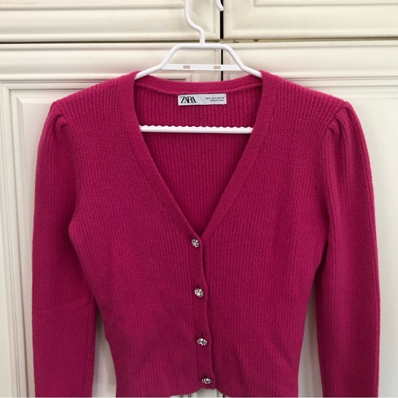 Soft Zara women’s v-neck crop sweater - Picture 3 of 12